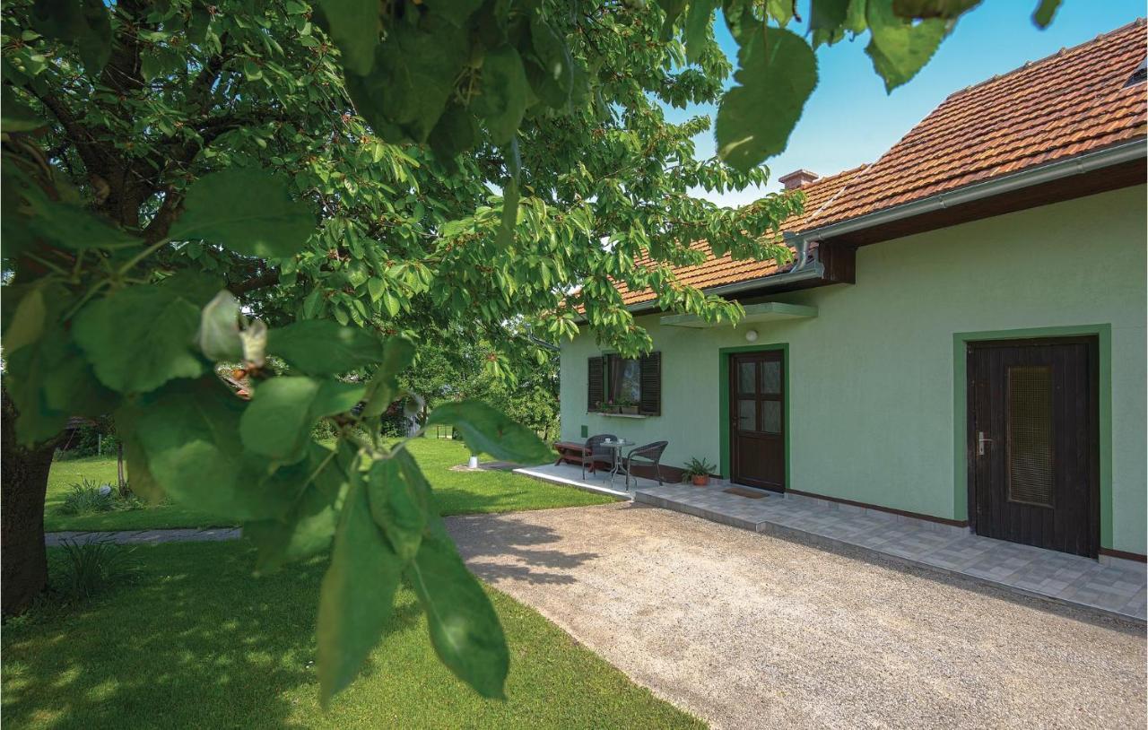 Awesome Home In Strigova With Wifi Exterior foto